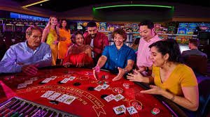 Pemain menikmati bonus mingguan dalam sesi taruhan sepak bola melalui perangkat mobile di Indonesia